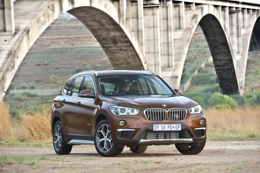  BMW X1 xDrive2.0d xLine 2015 года  (ZA) (фото 3 из 5)